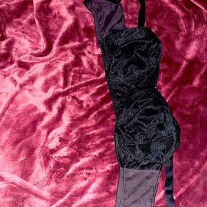 Black bra. Brand is JMS by Hanes